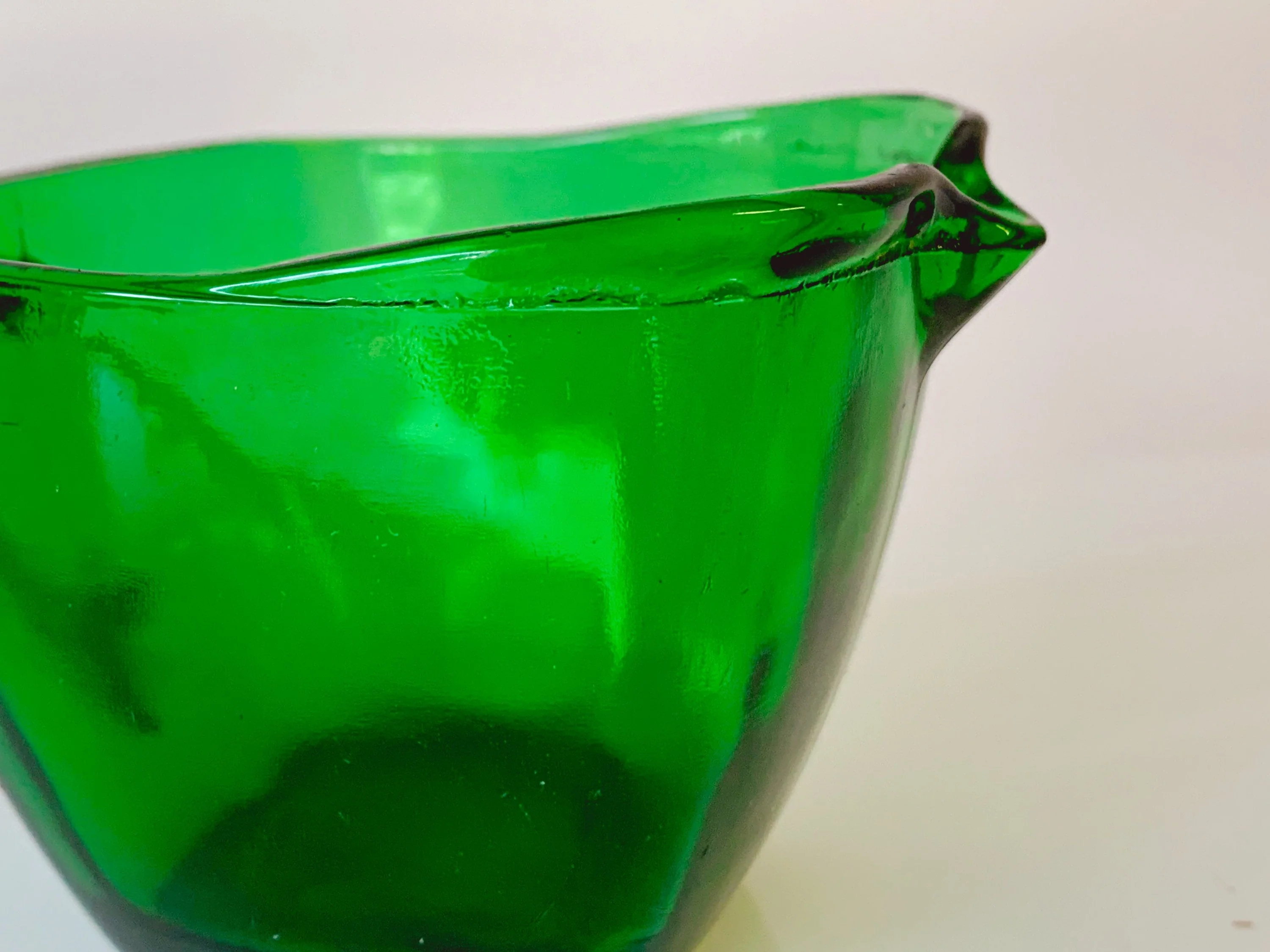 Vintage 1950s Anchor Hocking Emerald Green Glass Creamer and Sugar Bowl Set | Tableware Jewelry Dish Catchall Bowl | Mother's Day Gift - Image 9