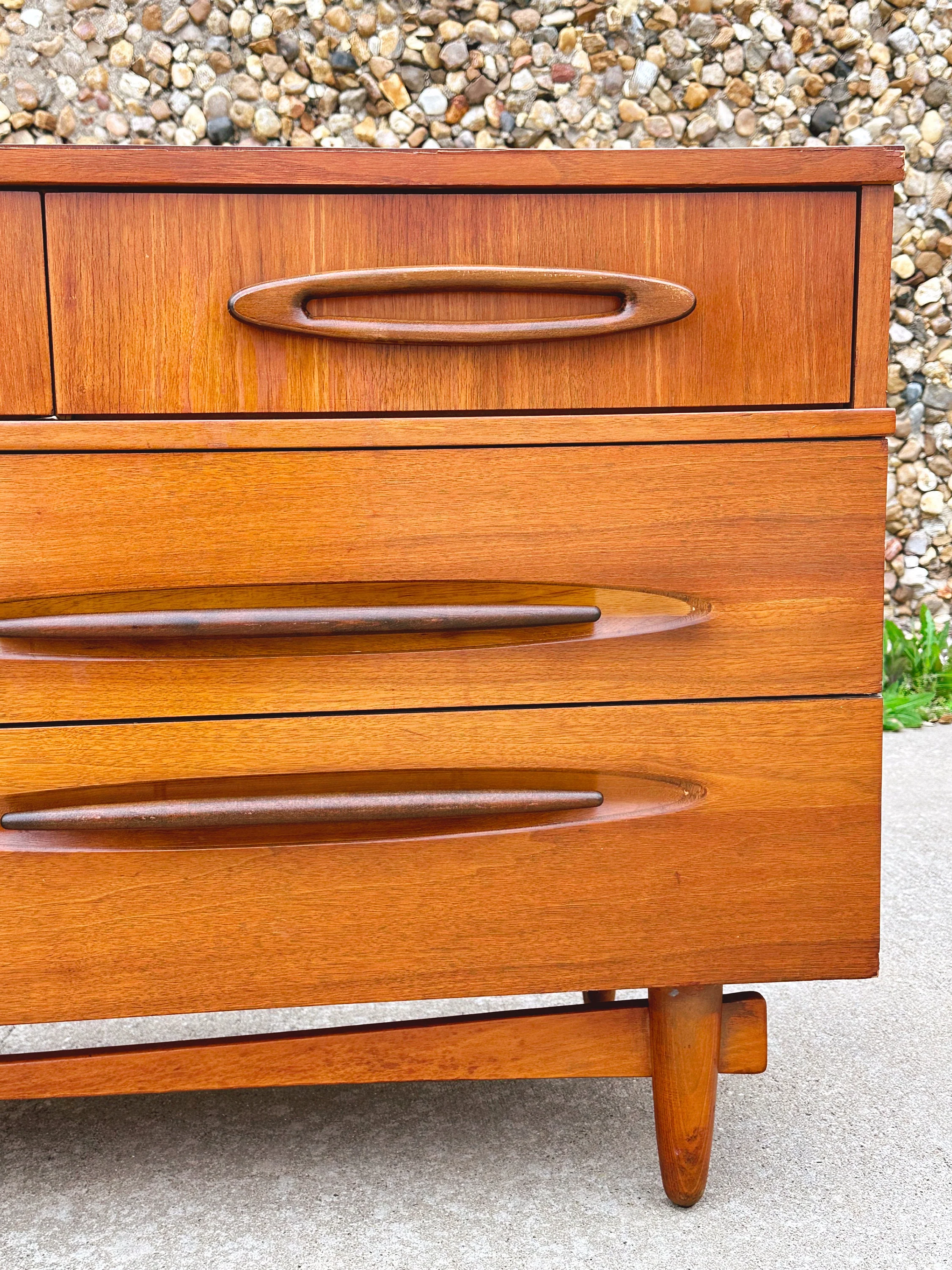 Vintage Mid Century Modern 6-Drawer Lowboy Dresser by Ward Furniture Mfg Co | SHIPPING NOT FREE | Bedroom Furniture Chest of Drawers - Image 4